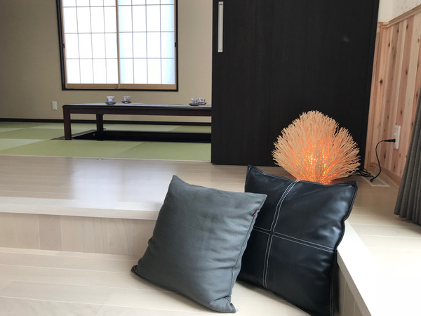 和室とクッション.jpg