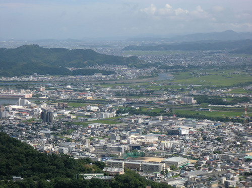 眉山基地局より望む徳島市